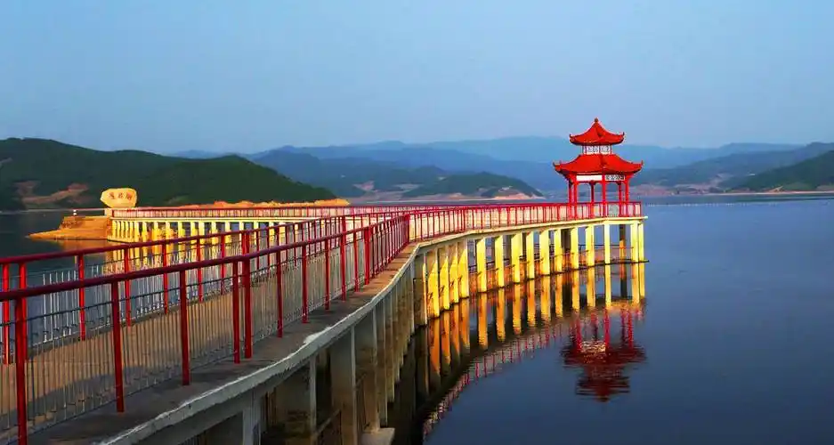 跟着镜头游龙江|牡丹江林口:一品湖鱼鲜 邀君共我醉_林口县_生态_山水