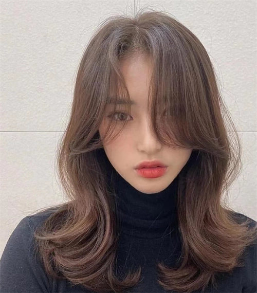 2023年绝不能错过 超级瘦脸"云朵烫"_女生烫发 - 美发站