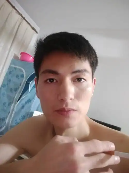 【帅男秀场】邱志豪 37岁 摩羯座 厨师