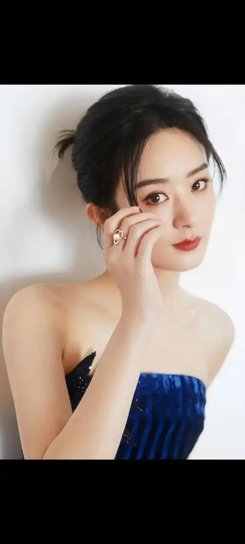 赵丽颖高清性感写真来啦.颖宝真的成熟了