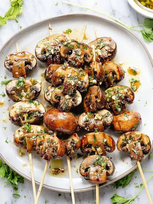 爆汁蒜烤蘑菇串聚会餐前小吃推荐