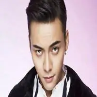 陈伟霆头像高清图片 很酷超帅陈伟霆头像【点击鼠标右键下载】