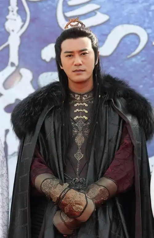 陈亦飞回应与谭维维婚期