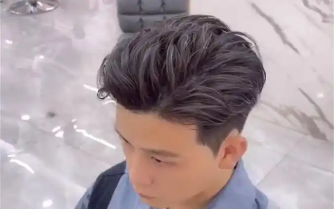 黄宗泽同款港风侧背发型,6-8厘米中长发型轻熟风