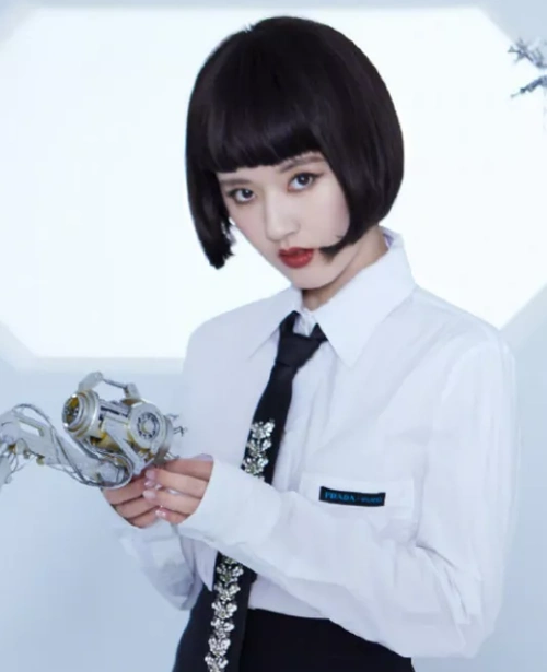 有一种"短发"叫赵露思,充满着冷艳的气质,更加有魅力了!