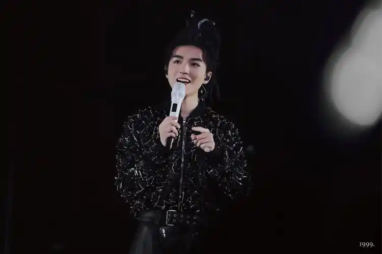 2019王俊凯无边界演唱会 cr.可可猫咪俱乐部 - 堆糖,美图壁纸兴趣社区