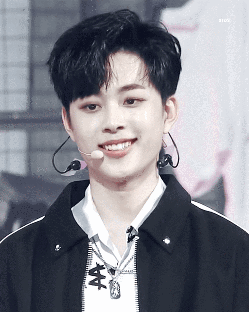 男版produce101柳善皓 cr.logo