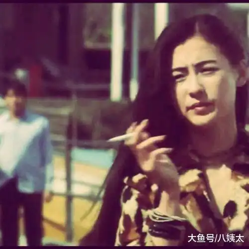 张柏芝出道前到底有多美? 周星驰凭她一个抽烟动作就让她演女主