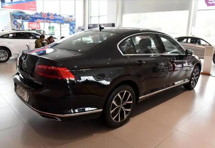 大众迈腾完成"升级",2.0t加速仅7秒,落地18万,比帕萨特给力