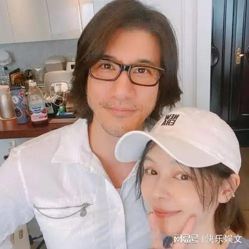 而随着李靓蕾对王力宏的炮轰,也导致王力宏的事业受到了巨大的损失