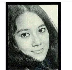 丁佩年轻时美照,倾国倾城