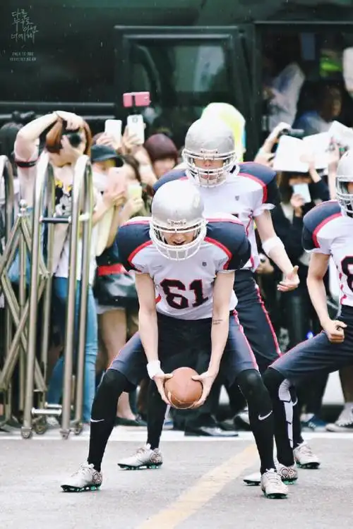 朴灿烈# #灿烈# #chanyeol# #love me right# 150605 kbs music bnkk