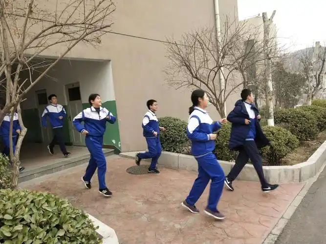 2019年济南育秀中学开学安全疏散演练