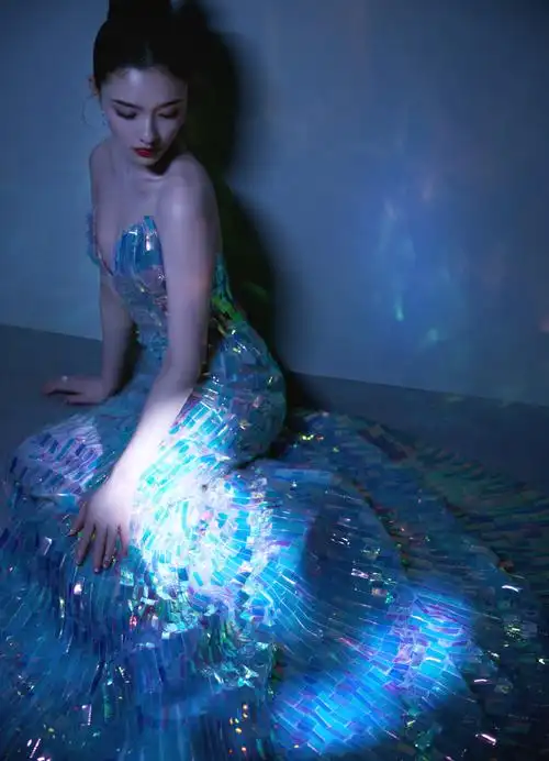 天选美人鱼!#林允穿了网友挑的裙子