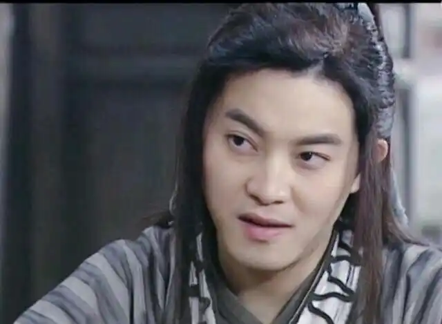 《武林外传》那会沙溢告别了青涩,整个人成熟一些,白展堂让他大红大紫