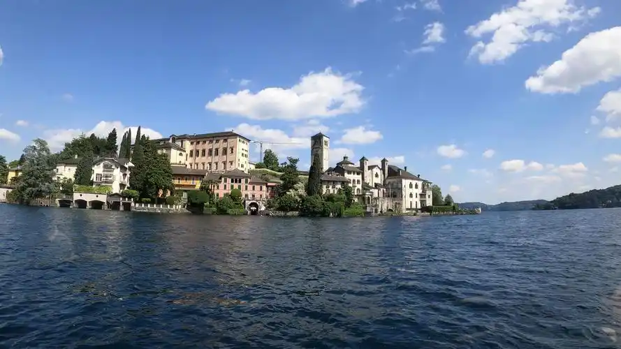 lake of orta湖 意大利精美湖心小岛!