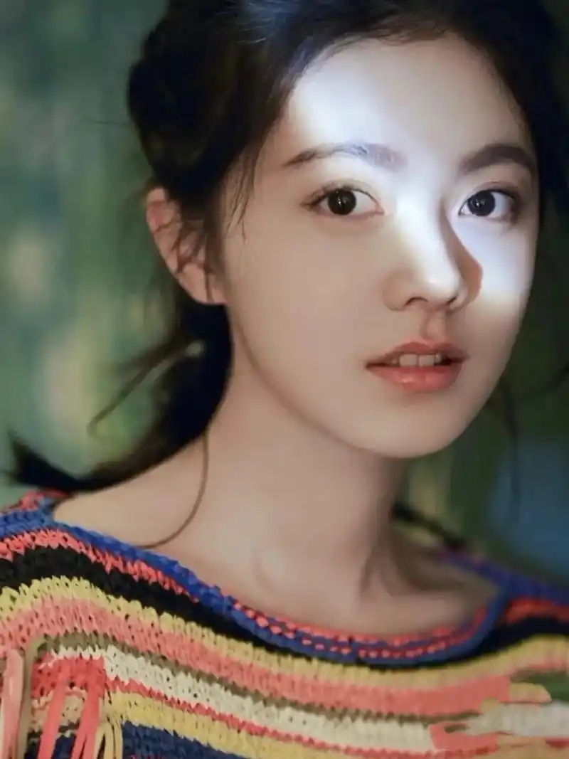 现在的女明星没有以前的好看了?这10位95后小花一个赛一个美