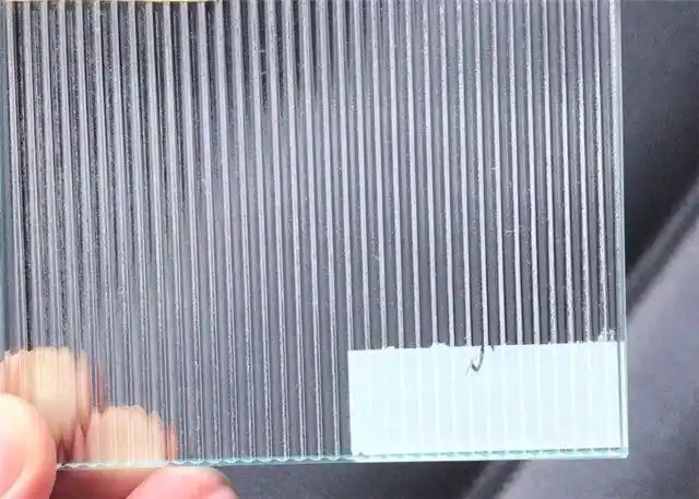 瓦楞玻璃条纹玻璃超白钢化