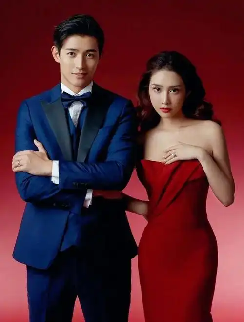 与凤行李子峰曾求婚张天爱被曝孕期出轨他38岁离婚有娃