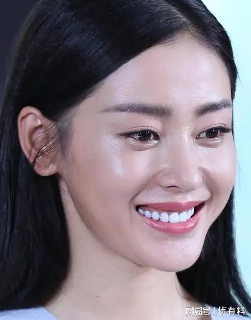 张天爱多场活动现场抓拍生图和棚拍特写你感觉那个才是真实的她