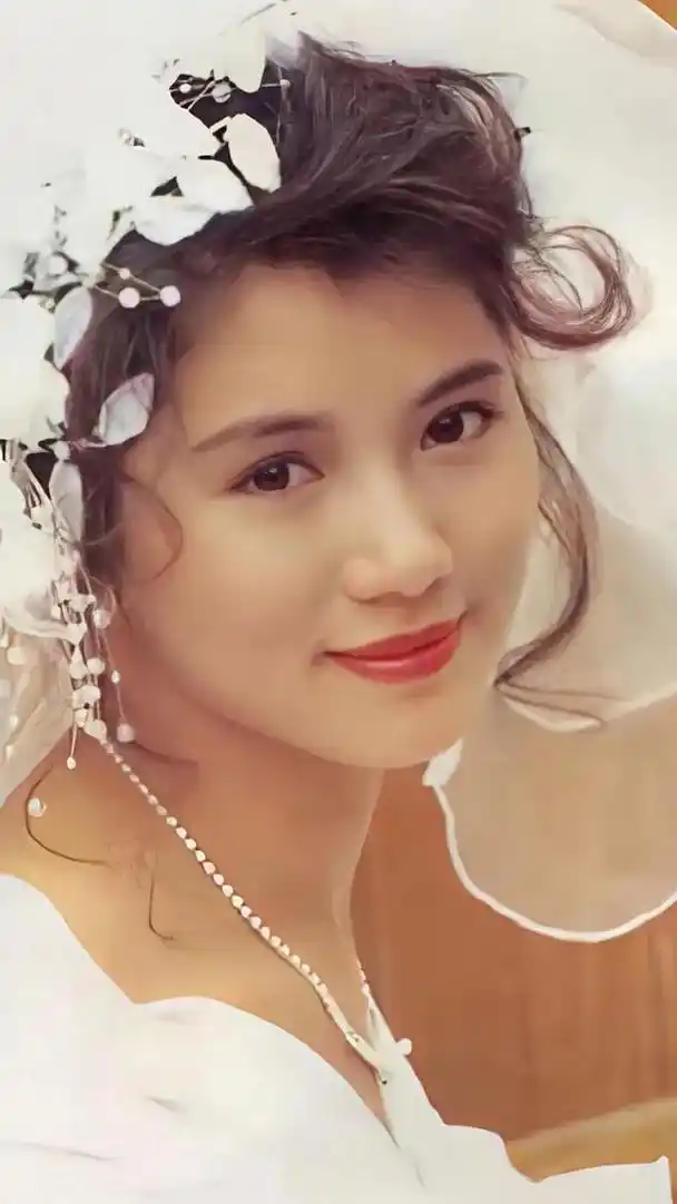 袁咏仪50岁就"断崖式"衰老,曾经最美一姐,如今只能美在p图中