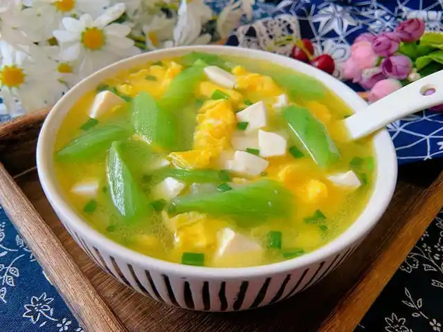 丝瓜鸡蛋豆腐汤】