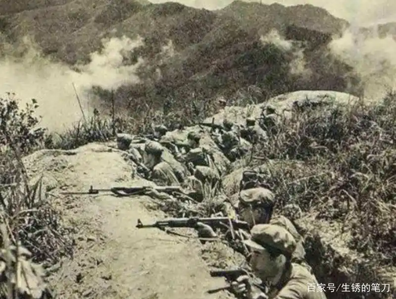 1981年,法卡山战役:越军抬棺趟雷,解放军用白刃战大败敌军