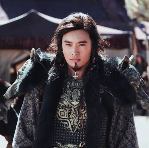 坛子知道,最开始说到高以翔这个名字的时候,肯定很多人眼前会是这张脸