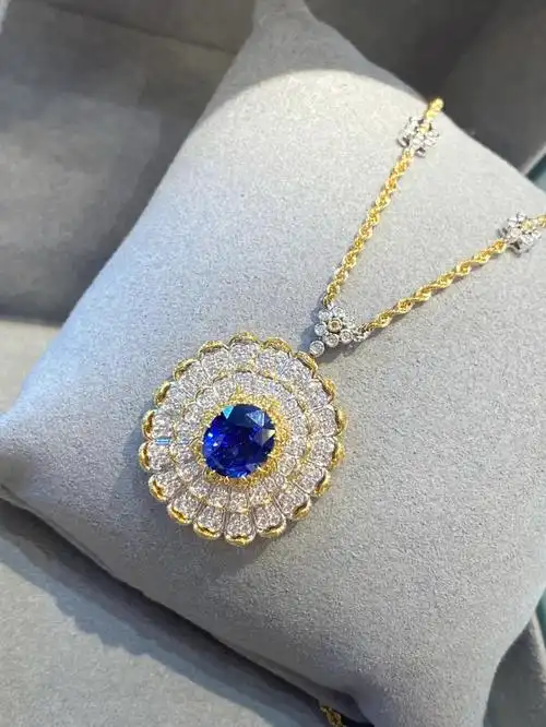 豪华皇家蓝宝石项链