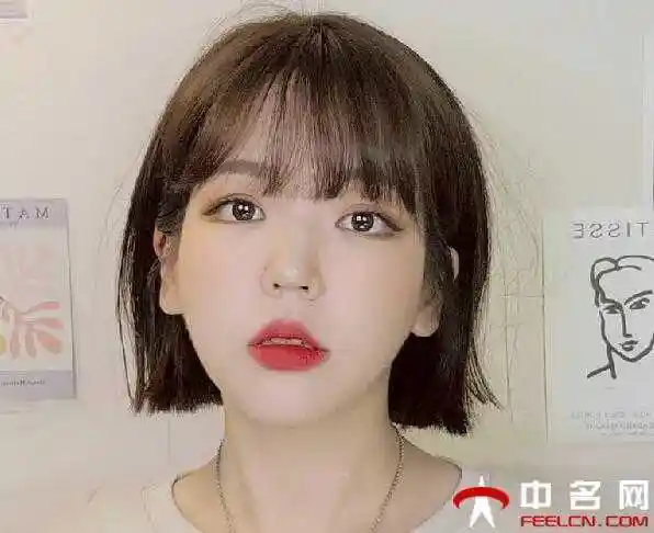 胖脸女生适合的短发修颜瘦脸遮肉肉