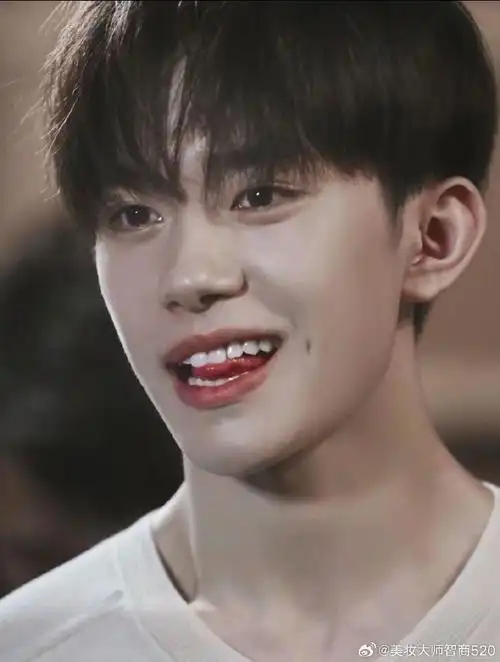 敢耍老子##tfboys##明星生图#三小只神图,真的很喜欢这种风格的照片!