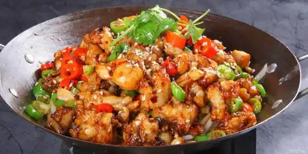 一年四季都爱吃的川味菜干锅牛蛙非常过瘾