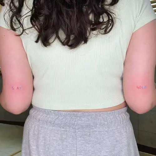 黑桃刺青彩色英文