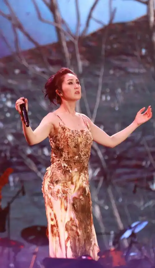杨千嬅演唱会真的每一场都有惊喜,永远会为大合唱泪目,是双向奔赴的
