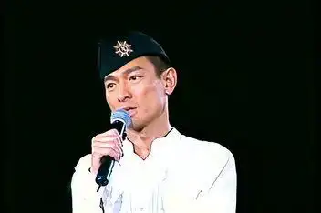 02:09:34[全场] 2004vision tour演唱会香港站简介:一连15场刘德华
