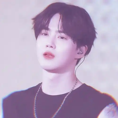 爱豆头像,金俊勉金俊勉