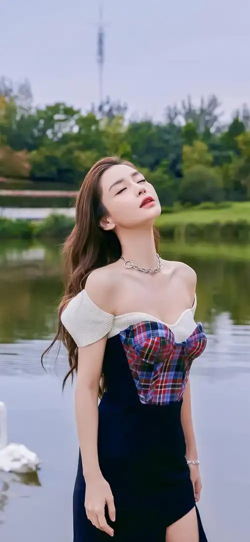 华为特清手机竖屏壁纸 杨颖最新美图