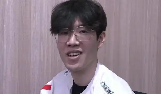 theshy当场笑出声,lpl五杀事件引热议,wbg请求失败