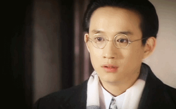 年轻时的黄磊,在很多人心目中是最具有民国气质的男演员了.