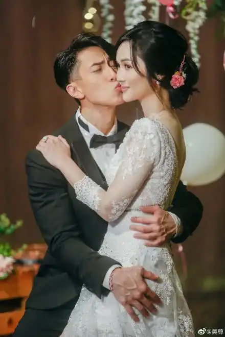 40岁偶像剧鼻祖明道承认隐婚生子,为何不被骂反被祝福?