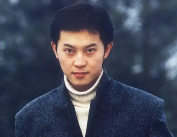 沙溢年轻时照片曝光网友直呼岁月究竟对沙溢做了什么