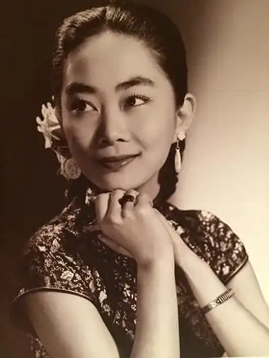 93岁华裔演员卢燕:信念是人生最重要基石