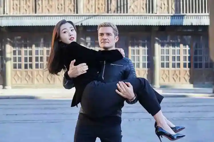 如果非要选一个,还是秦岚的大屁股有味道,感觉像生过孩子的少妇.