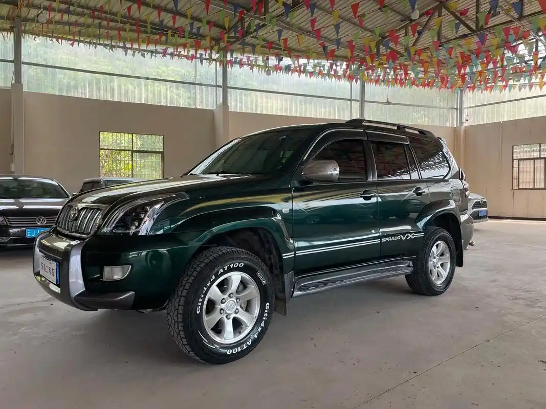 丰田普拉多27000#硬派越野 #每天推荐好车 - 抖音