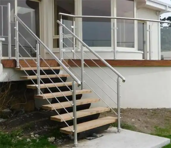 不锈钢楼梯厂家有哪些不锈钢梯子价格一般是多少