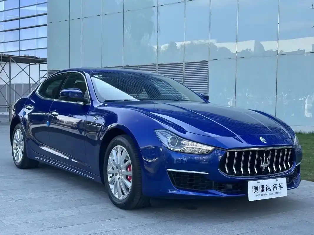 深圳澳康达名车广场–––玛莎拉蒂