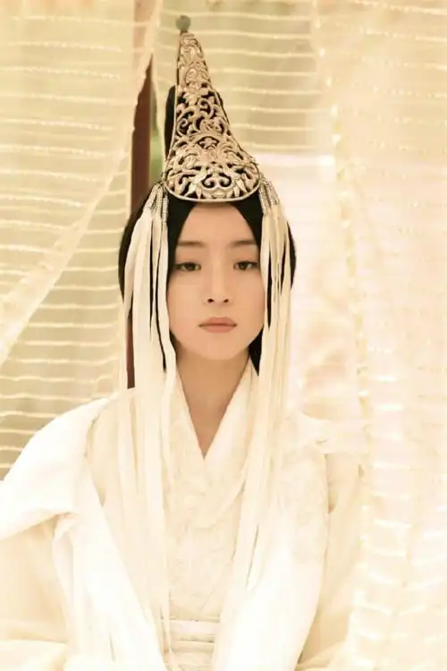 秦时明月高月胡冰卿饰