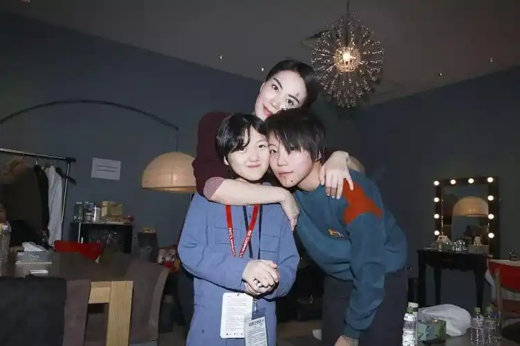 窦靖童为拍戏让周迅连扇耳光数次