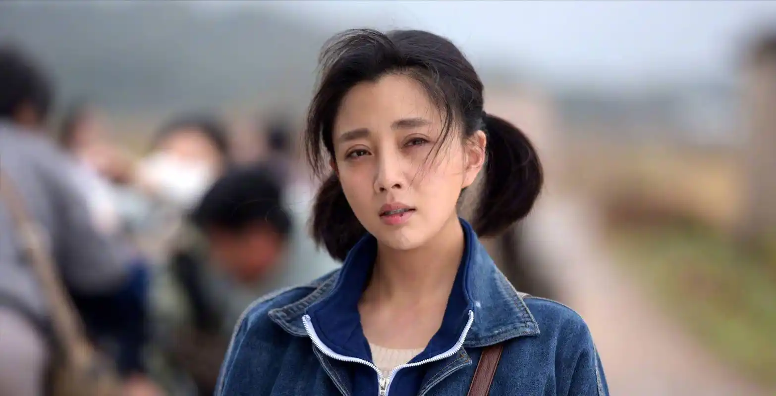 纪实演员中的女富豪殷桃:多辆豪车轮流开,如今44岁却活得像20岁