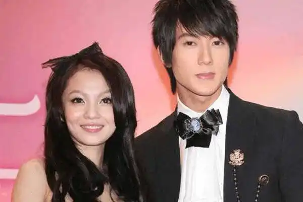 张韶涵男友是谁和哪些人在一起过呢张韶涵个人资料发生过什么事情